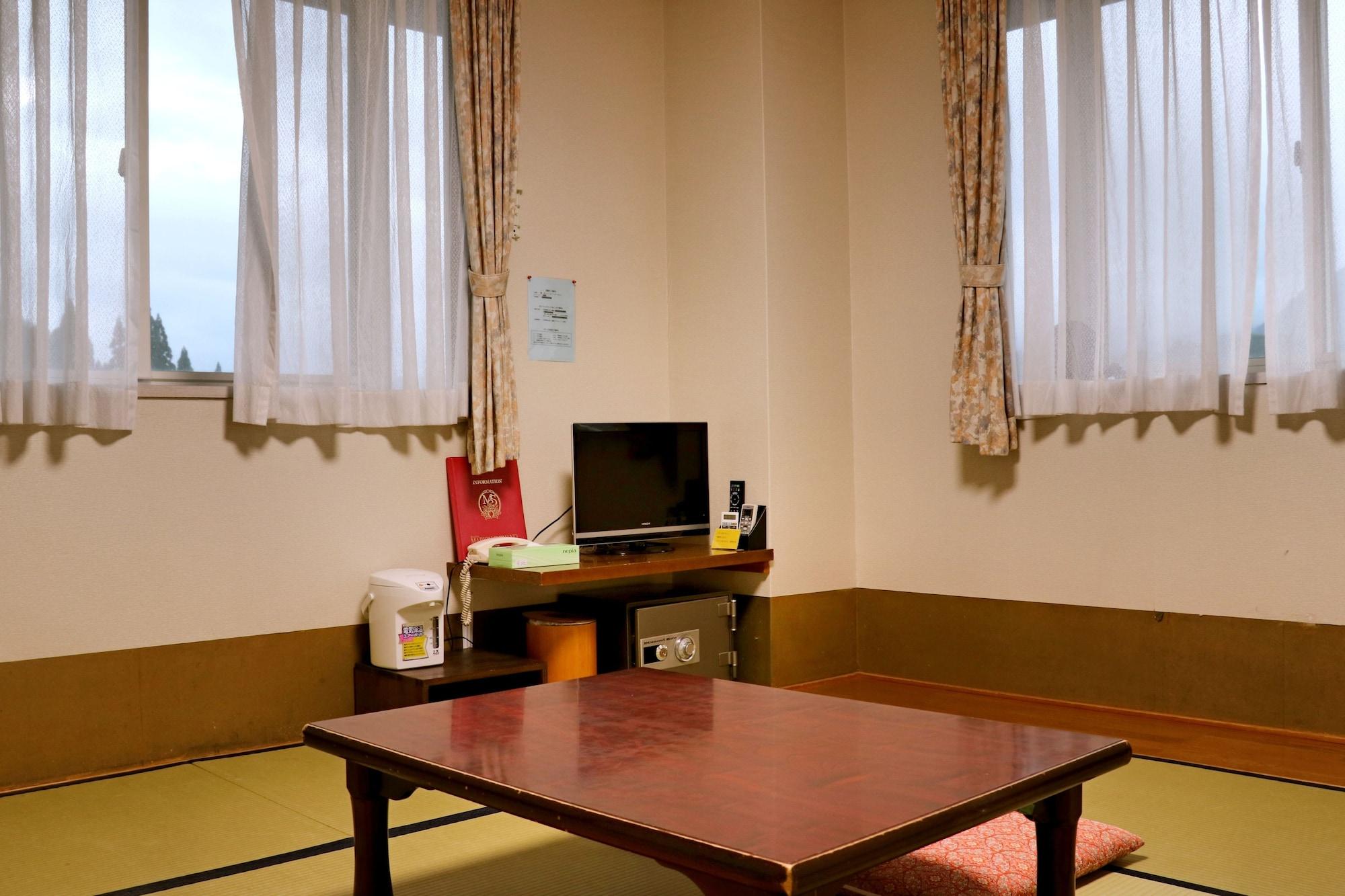 Resort Inn Marion Shinano Otari Bagian luar foto